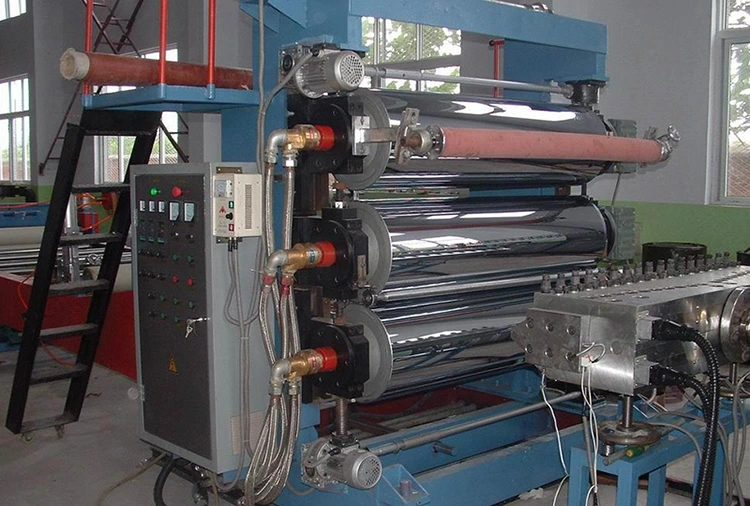 Hvorfor vælger flere og flere producenter denne selvklæbende TPO-vandtæt membranproduktionslinje?